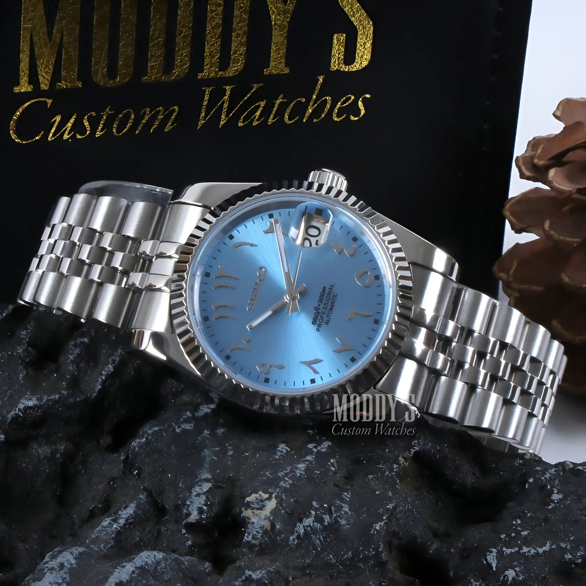 Seikojust | Ice Blue Arabic