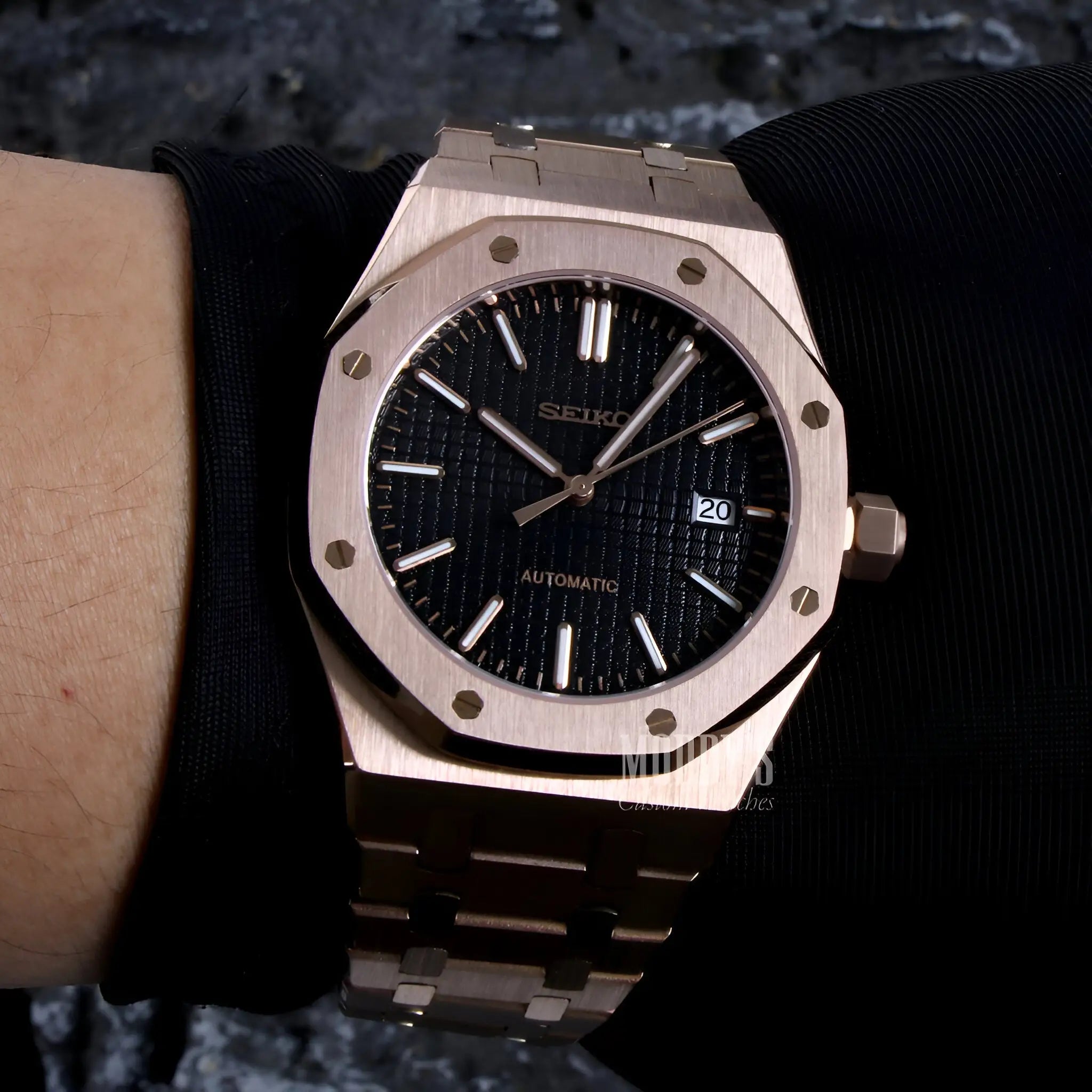 Royal Seikoak | Rose Gold Black - Image 2